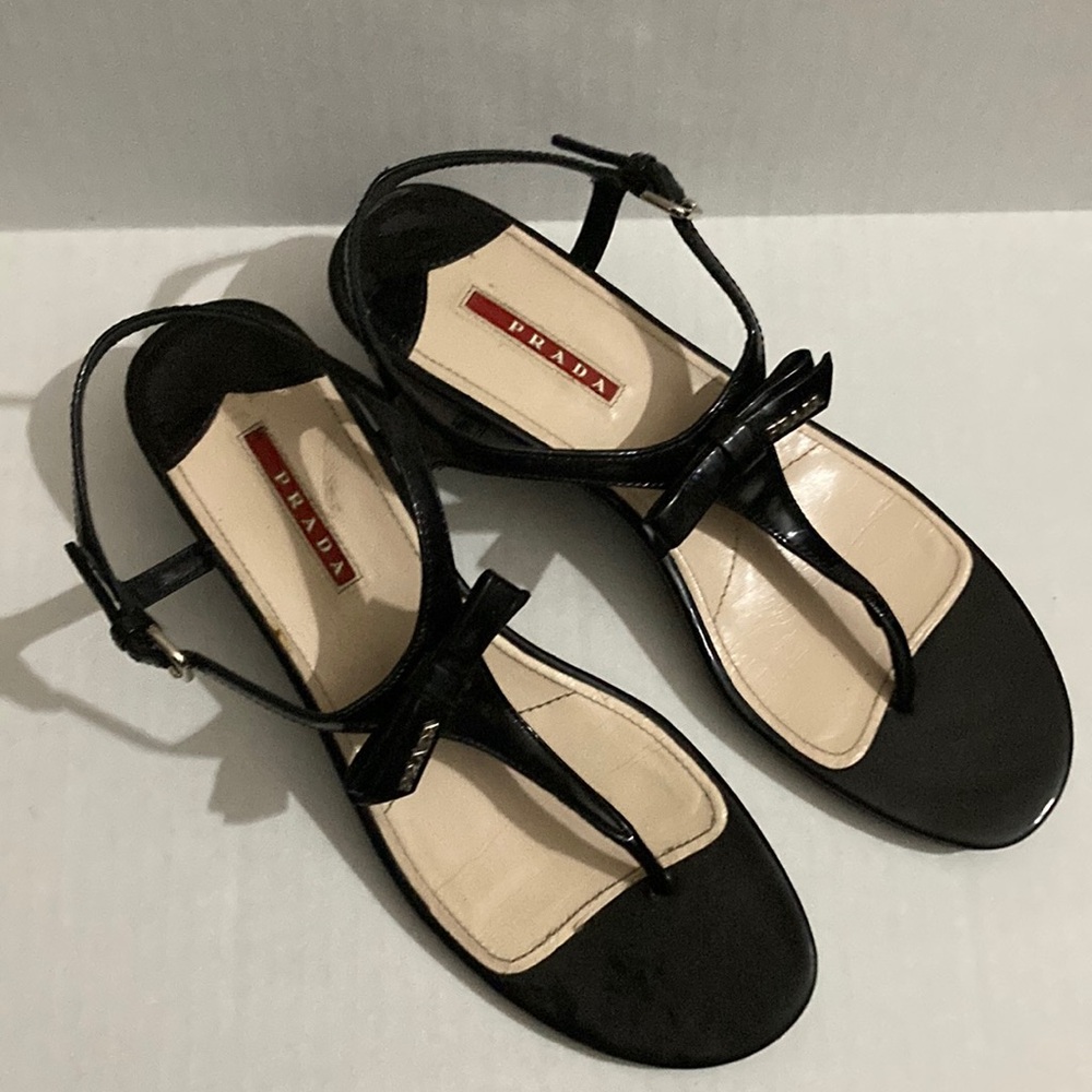 Prada  black patented leather thong sandals